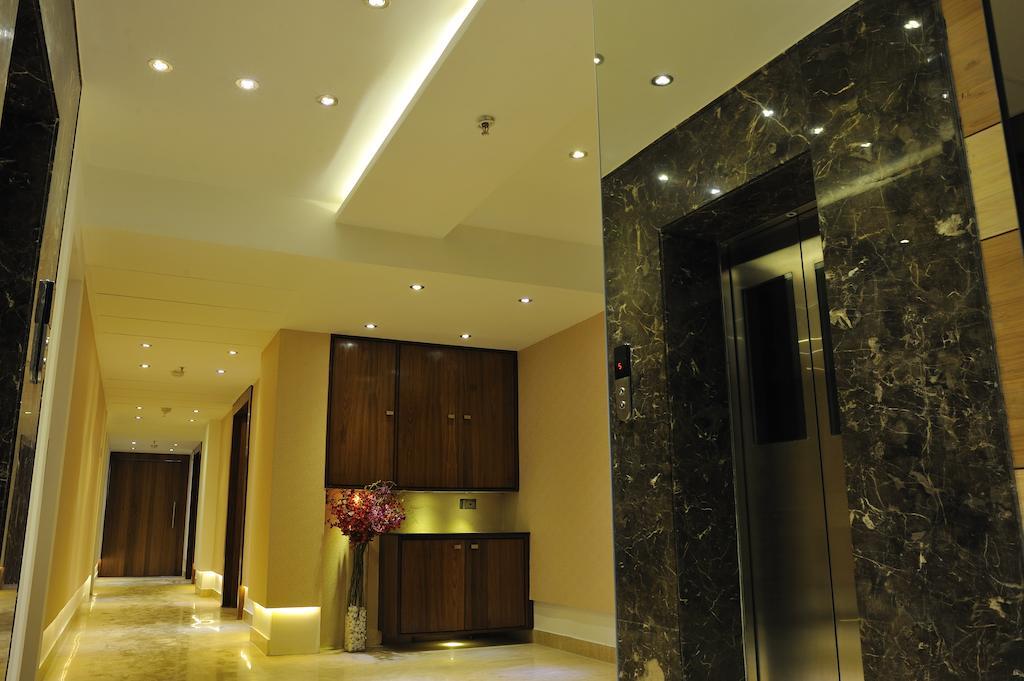 Hotel Niharika Calcutta Extérieur photo